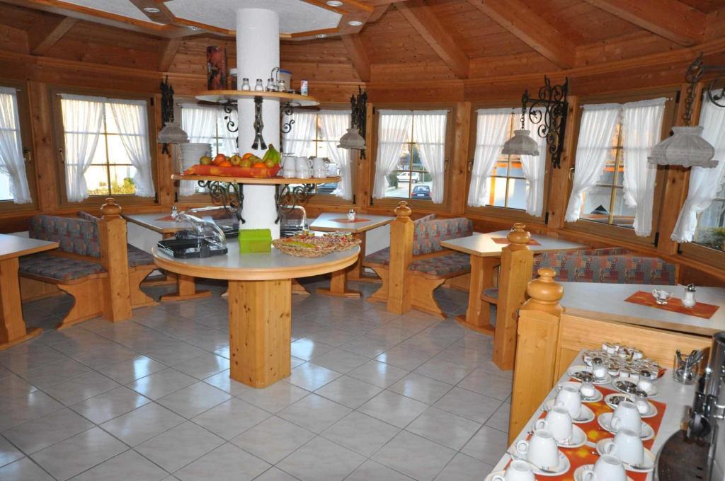 Hotel-Pension-Jasmin Rheinfelden  Εξωτερικό φωτογραφία